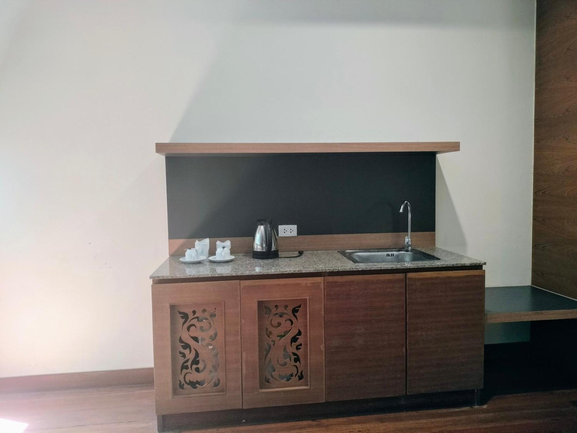 Baan Saikao Plaza Hotel & Service Apartment Koh Chang Eksteriør bilde